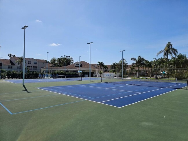 Building Photo - 4250 Players Pl