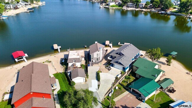 Building Photo - 17107 Rainbow Rd