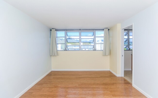 Building Photo - Academy Towers: 2-bed, 2-bath unit now ava...