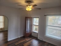 Building Photo - Newly Remodeled 2 Bedroom Home with Garage – Available Now!
