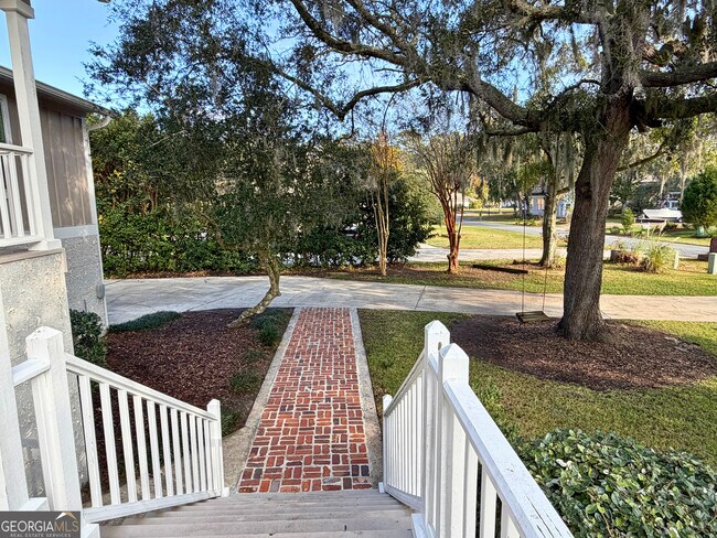 Building Photo - 292 Alexanders Ct