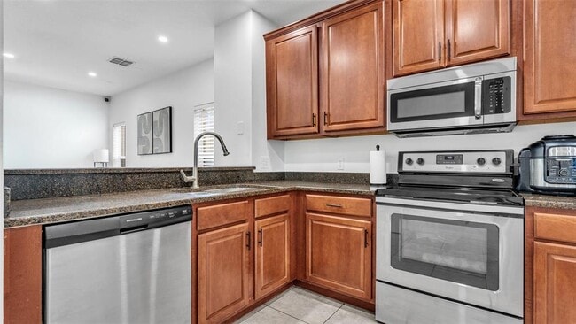 Building Photo - 8525 Trail Wind Dr