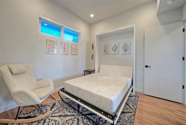 Building Photo - 4004 Banister Ln