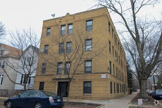 Building Photo - 2537 N Seminary Ave