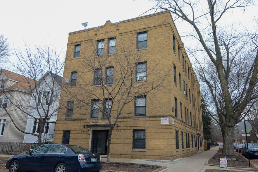 Primary Photo - 2537 N Seminary Ave