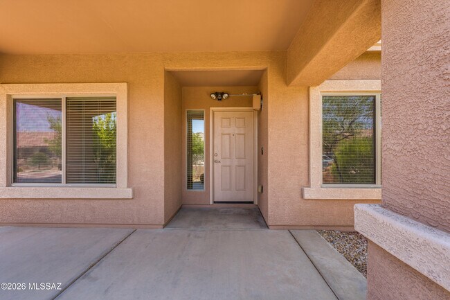Building Photo - 677 W Pizzicato Ln