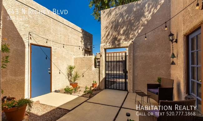 Building Photo - 643 N Richey Blvd