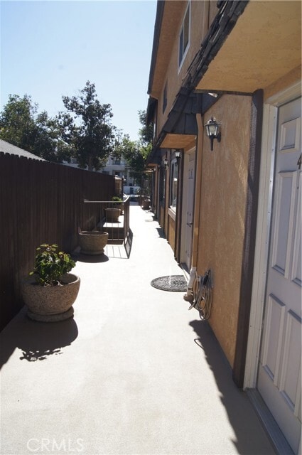 Building Photo - 437 Ivy St