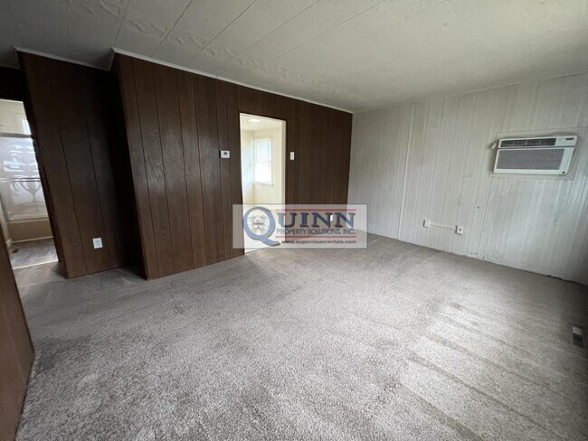 Building Photo - 266 Hollingsworth Manor