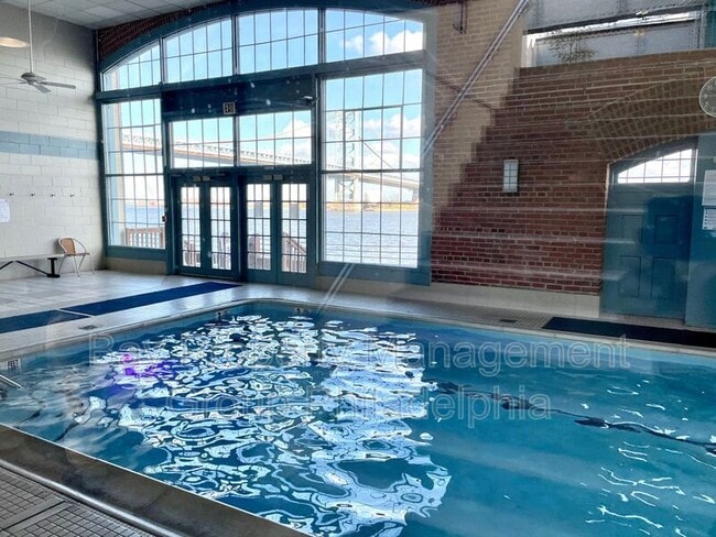 Building Photo - 3 N Christopher Columbus Blvd