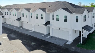 Building Photo - Malena Park - Brand New Townhouse Availabl...