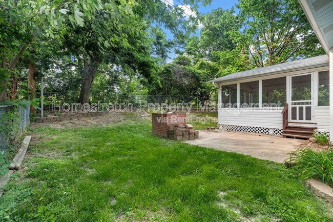 Building Photo - 1117 Athena Way