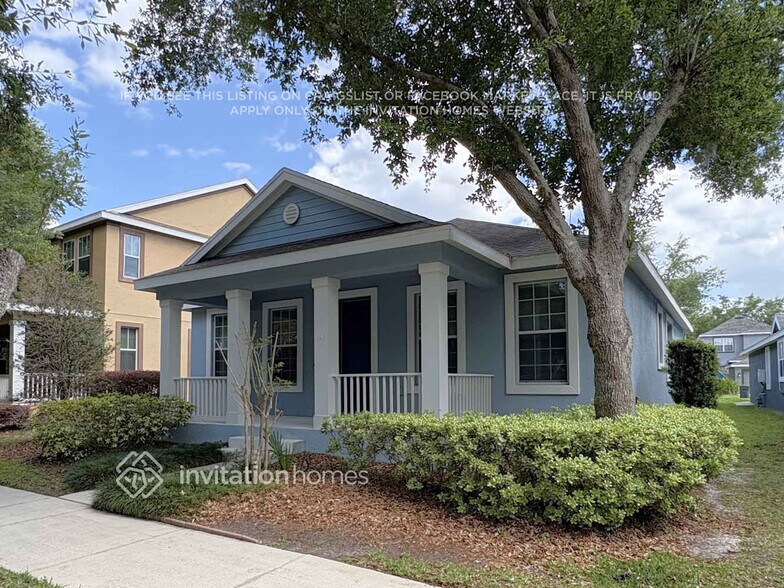 Building Photo - 16009 Loneoak View Dr