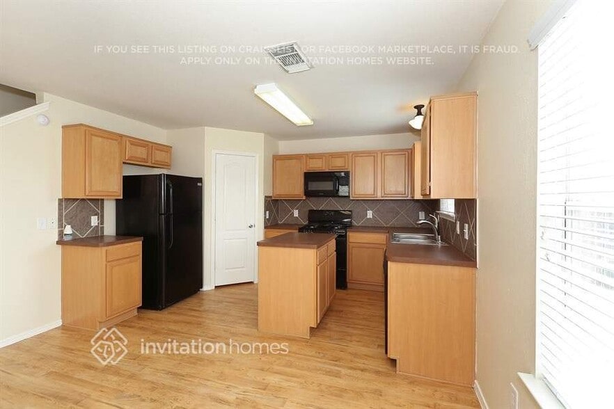 Building Photo - 29607 Evergreen Hills Dr