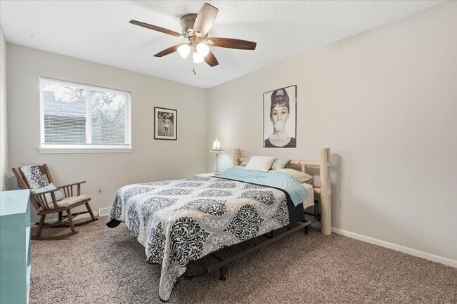 Building Photo - 1802-1804 Juniper Dr