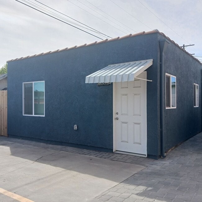 Primary Photo - 58388th