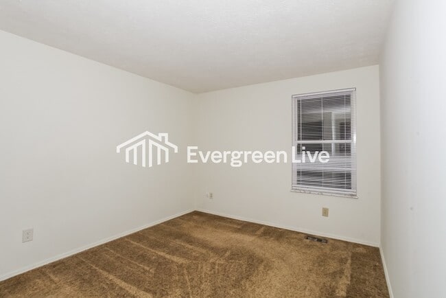 Building Photo - 8654 Belle Chase Dr