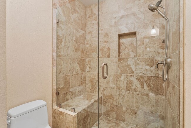 Building Photo - Furnished Bear Brand condo with Walkabilit...