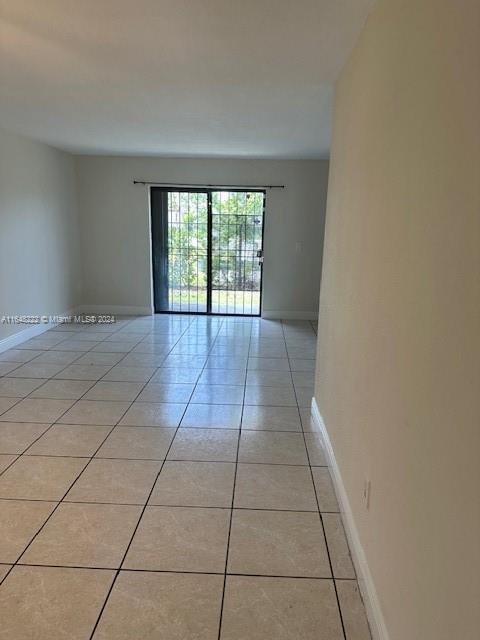 Building Photo - 911 NE 209th Terrace