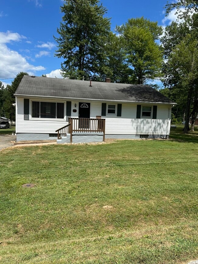 Building Photo - 1696 Ludlow Cir