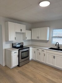 Building Photo - 1119 S Main St