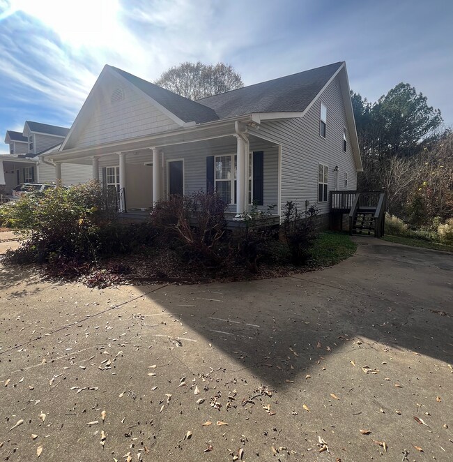 Building Photo - 108 Bentwood Cir