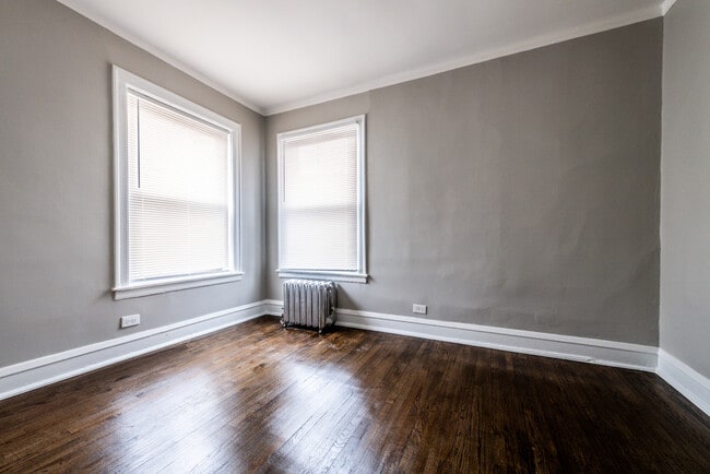 Building Photo - 6904-6906 S Cregier Ave 1745-1757 E 69th St Chicago, IL 60649