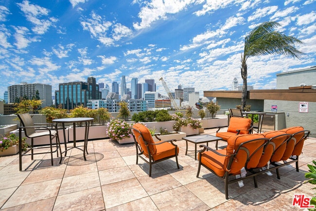 Building Photo - 100 S Alameda St