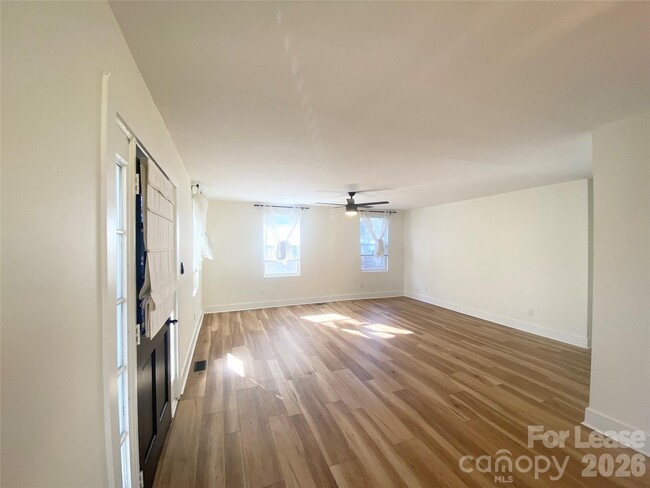 Building Photo - 1817 Rush Wind Dr