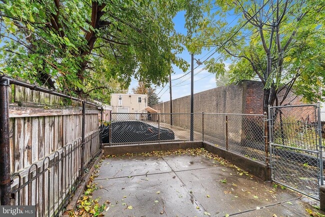 Building Photo - 3645 Emerald St