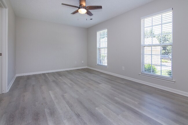 Building Photo - 7205 Preakness Stakes Ln