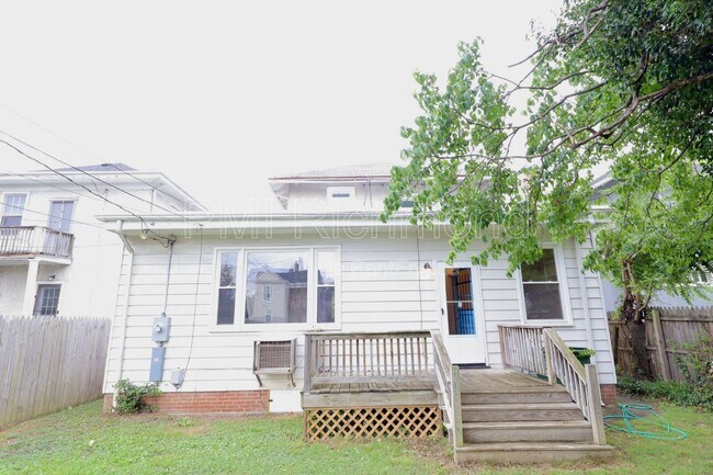 Building Photo - 2721 Garland Ave