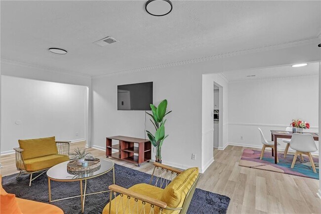 Building Photo - 2394 Lawrenceville Hwy