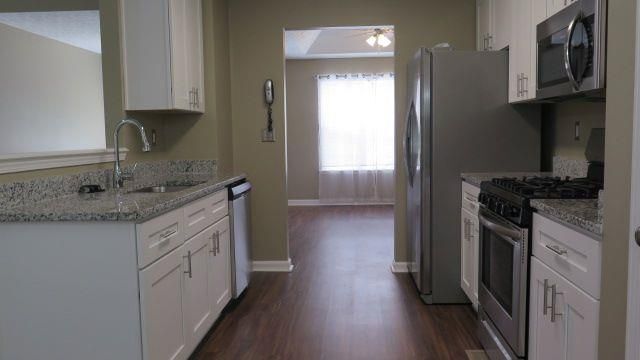 Building Photo - 944 Aspen Dr