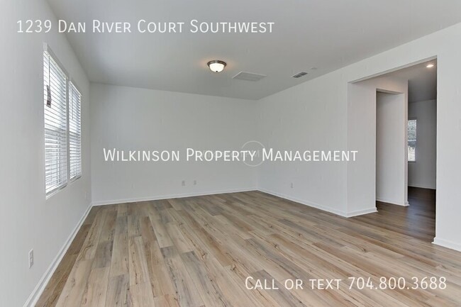 Building Photo - 1239 Dan River Ct SW