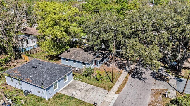 Building Photo - 8312 N Brooks St