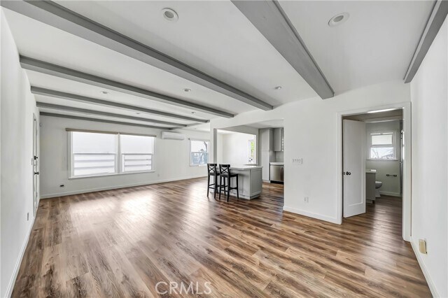Building Photo - 5840 Coldwater Canyon Ave