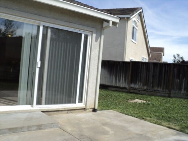 Building Photo - 1811 Stillspring Ct