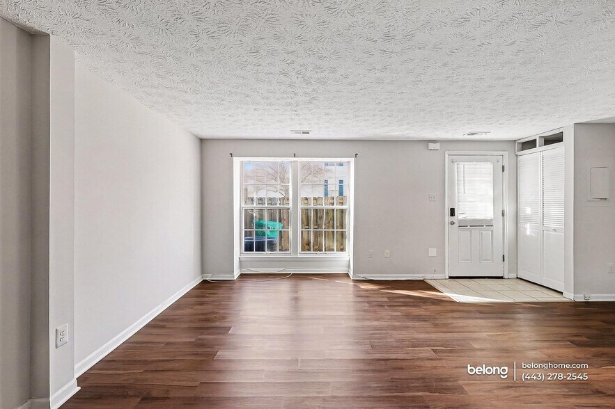 Building Photo - 535 Pensacola Dr