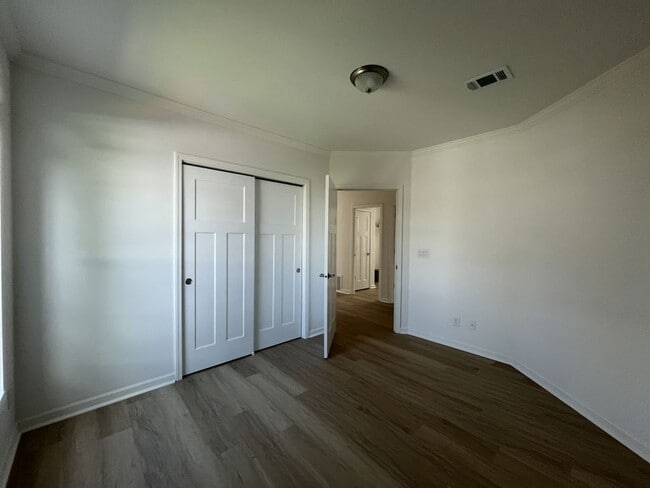 Building Photo - 250 Bimini Cay Cir