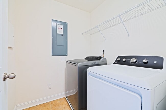 Building Photo - Your Calm Charleston Retreat!