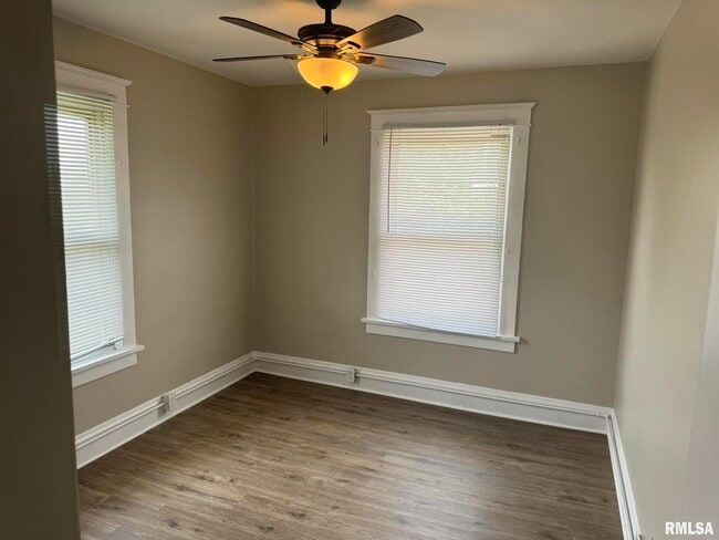 Building Photo - 711 16th St