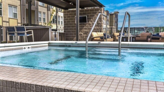 Building Photo - 12831 Daylight Dr