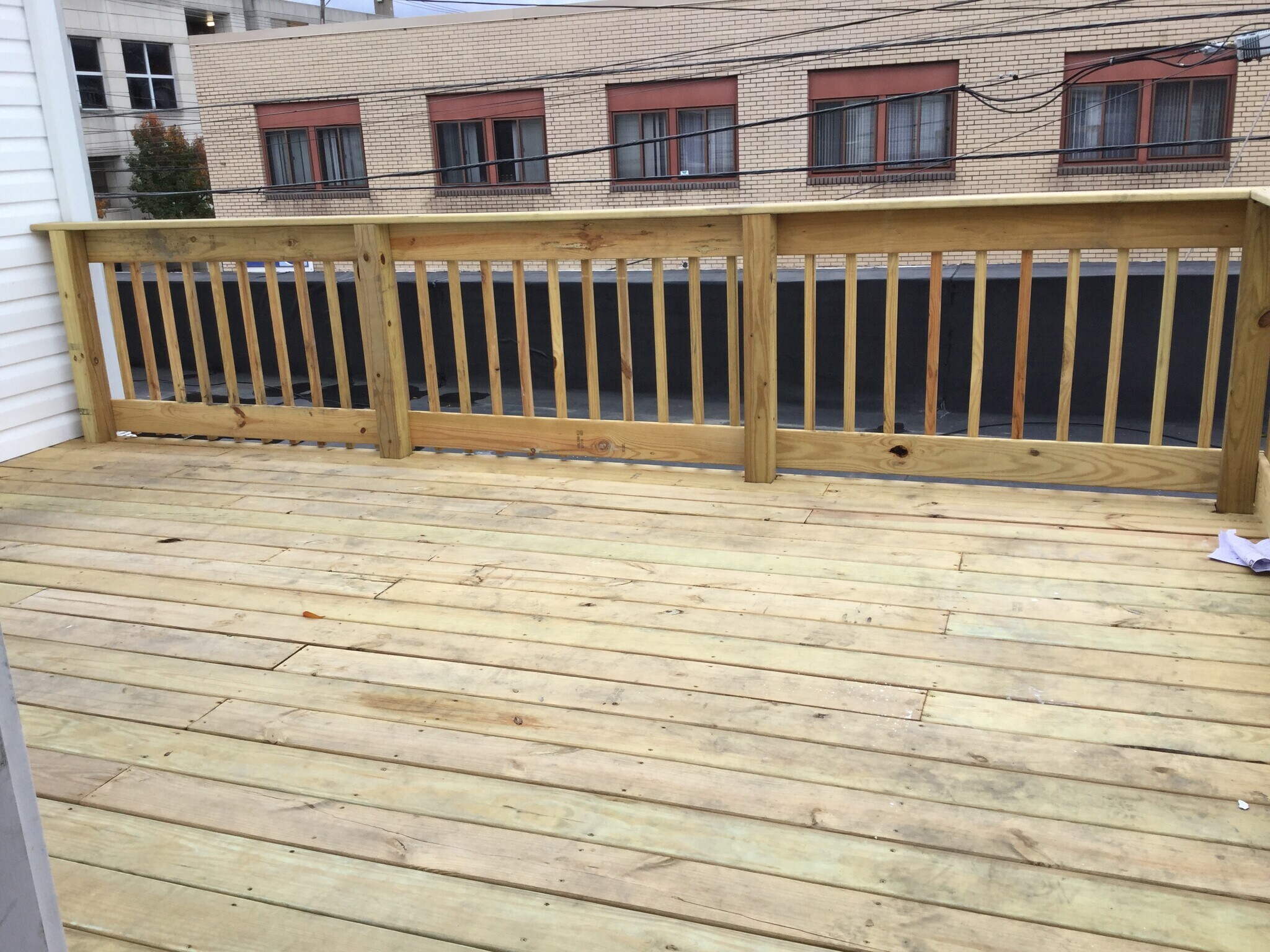 Building Photo - 277 Spruce St