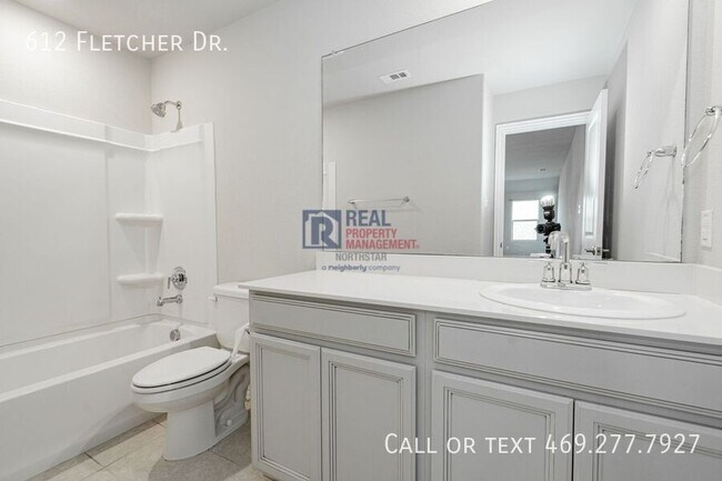 Building Photo - 612 Fletcher Dr
