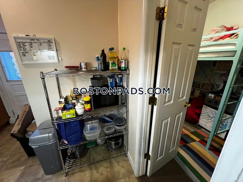 Building Photo - 71 S Huntington Ave