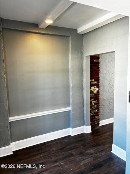 Building Photo - 2738 Riverside Ave