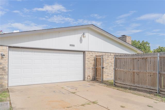 Building Photo - 3437 Knoll Point Dr