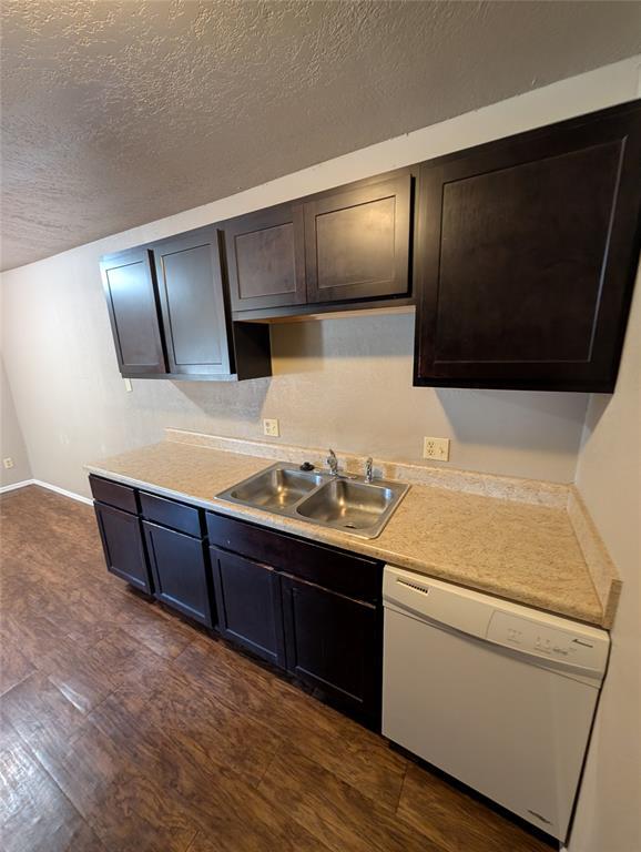 Building Photo - 1411 Concord Dr