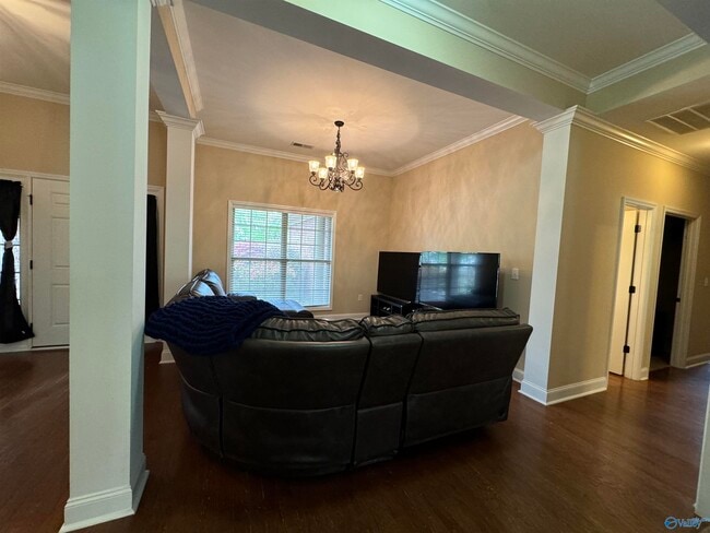 Building Photo - 2203 Rosebrooke Dr SW